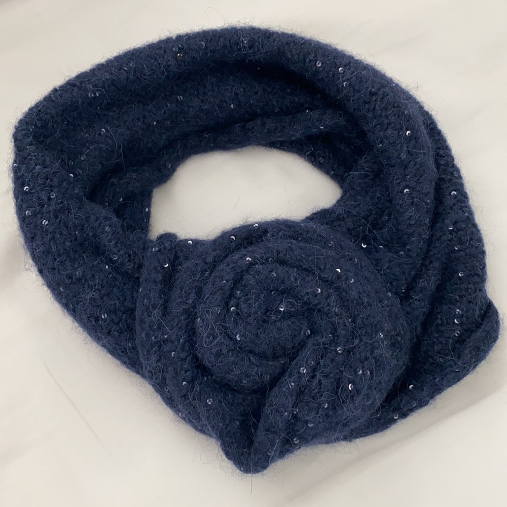 Infinity scarf - Picture 2 of 3
